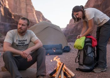 This Man Expected His Girlfriend to Skip Her Dream Hike for Him—Red Flag or Reasonable Ask?