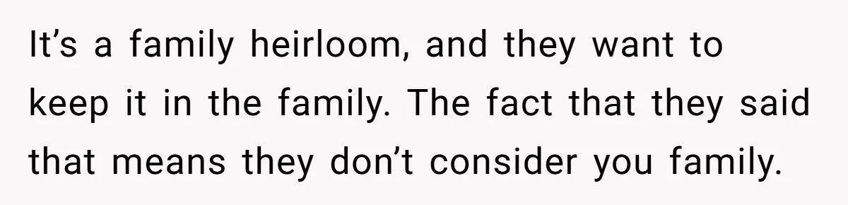 Ring Of Remembrance: Was Keeping Late Fiancé’s Heirloom A Heartfelt Stand Or A Family Feud Fumble?