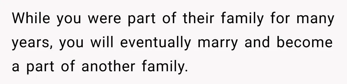 Ring Of Remembrance: Was Keeping Late Fiancé’s Heirloom A Heartfelt Stand Or A Family Feud Fumble?