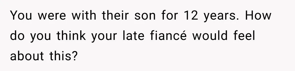 Ring Of Remembrance: Was Keeping Late Fiancé’s Heirloom A Heartfelt Stand Or A Family Feud Fumble?