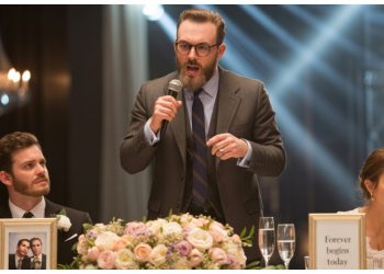 This Man Made a Joke About His Brother’s Affair at the Wedding This Man Made a Joke About His Brother’s Affair at the Wedding