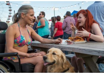 Woman Refuses to Hide Scar After Friend Says It’s ‘Triggering’