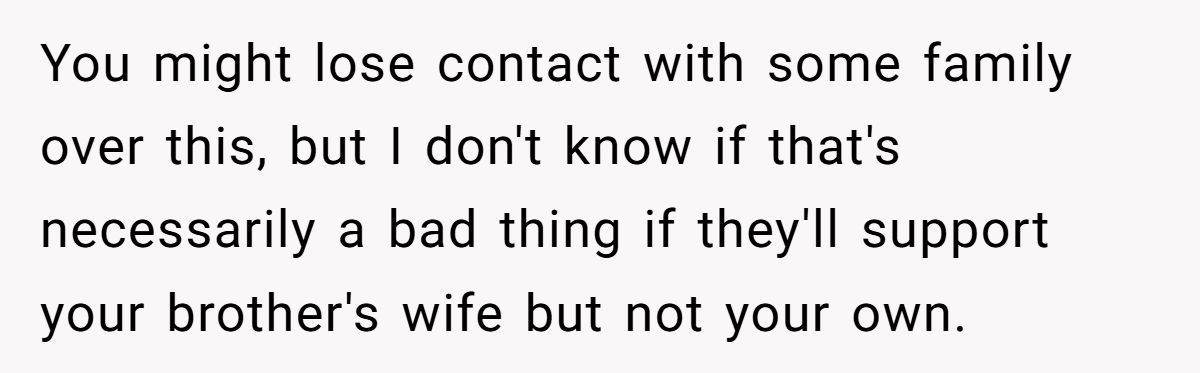 Bride Was Once Excluded From Family Wedding For Being Plus-Size—Now Groom Gets Payback At His Own Wedding Generated by Aubtu.biz
