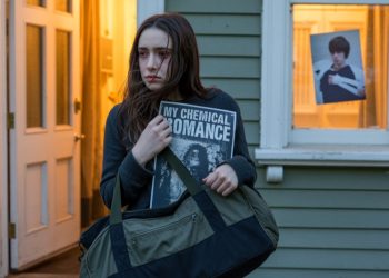 Teen Moves Out After Mom Sells Her Dream Concert Tickets To Buy Shoes For Her Brother