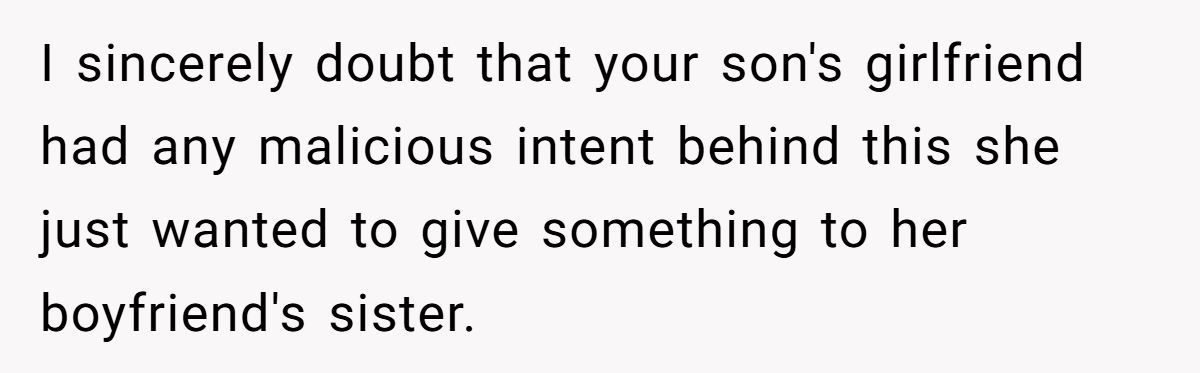Woman Forces Daughter To Return Designer Scarf From Brother’s Girlfriend, Family Turns Against Her Generated by Aubtu.biz