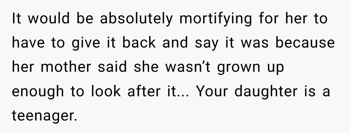 Woman Forces Daughter To Return Designer Scarf From Brother’s Girlfriend, Family Turns Against Her Generated by Aubtu.biz