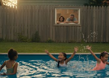 Parents Let Their Kids Swim In The Pool Where A Child Died—Now The Entire Neighborhood Thinks They’re Monsters