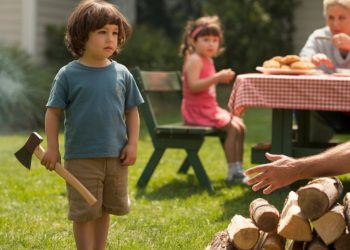 Mom Furious After In-Laws Criticize Her 6-Year-Old Daughter’s Cooking And Burns Her In The Process