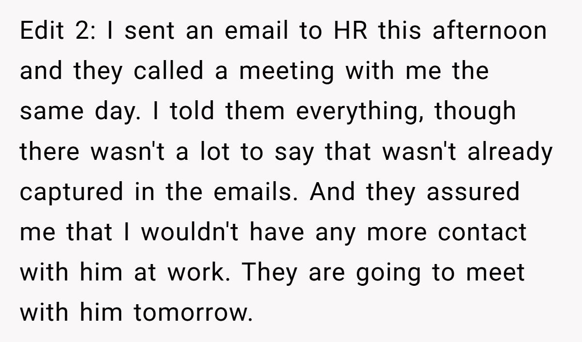 Married Man Texts Colleague Inappropriate Pics, She Forwards Them To HR And Ends His Career Generated by Aubtu.biz