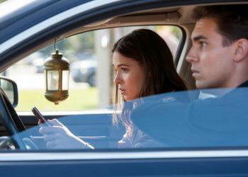 Brother Purposely Lets Sister Crash His Car, Then Makes Her Pay Damages To Teach A Brutal Lesson On Texting And Driving Brother Purposely Lets Sister Crash His Car, Then Makes Her Pay Damages To Teach A Brutal Lesson On Texting And Driving