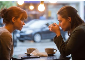 Bride Finds Out Her Diamond Ring Is Fake - Now She’s Thinking Divorce Bride Finds Out Her Diamond Ring Is Fake – Now She’s Thinking Divorce