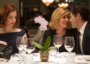 Woman Walks Out Of Boyfriend’s Birthday Dinner After His Mom Stole Her Seat