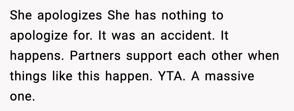 Guy Rages At Girlfriend For “Ruining” His Fancy White Dress Gift With Her Period Generated by Aubtu.biz