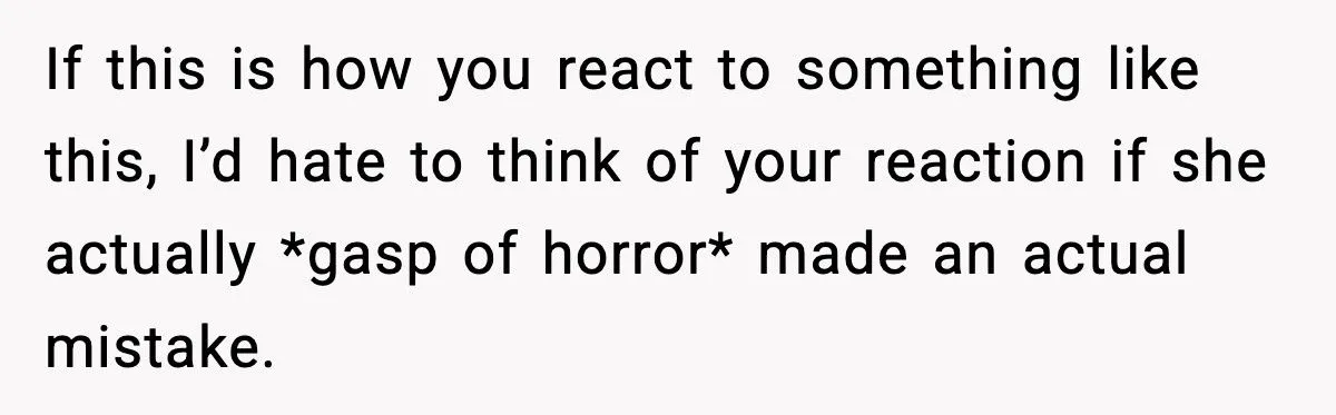 Guy Rages At Girlfriend For “Ruining” His Fancy White Dress Gift With Her Period Generated by Aubtu.biz