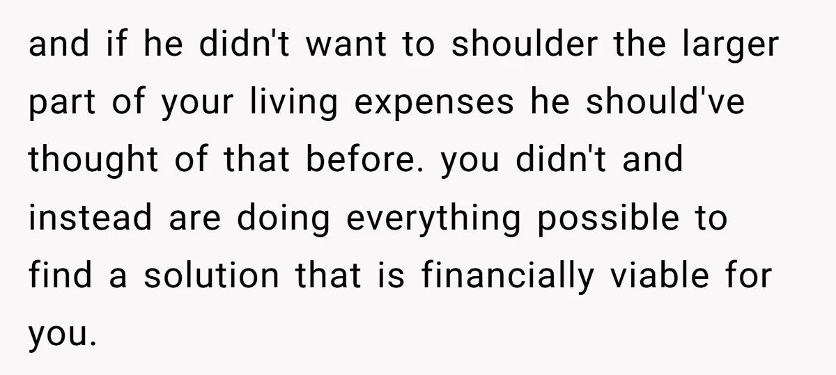 Man Making Three Times More Calls His Fiancée A Gold Digger When She Won’t Go 50/50 Generated by Aubtu.biz