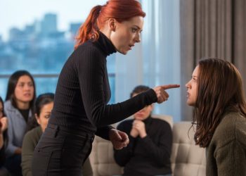 Roommate’s Girlfriend Accuses Lesbian Of Hitting On Her, She Bans Her From The Apartment Instead Roommate’s Girlfriend Accuses Lesbian Of Hitting On Her, She Bans Her From The Apartment Instead