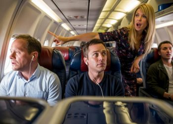 Guy Refuses To Give Up His Window Seat, Tells “Model” She’s Not Pretty Enough To Act This Way