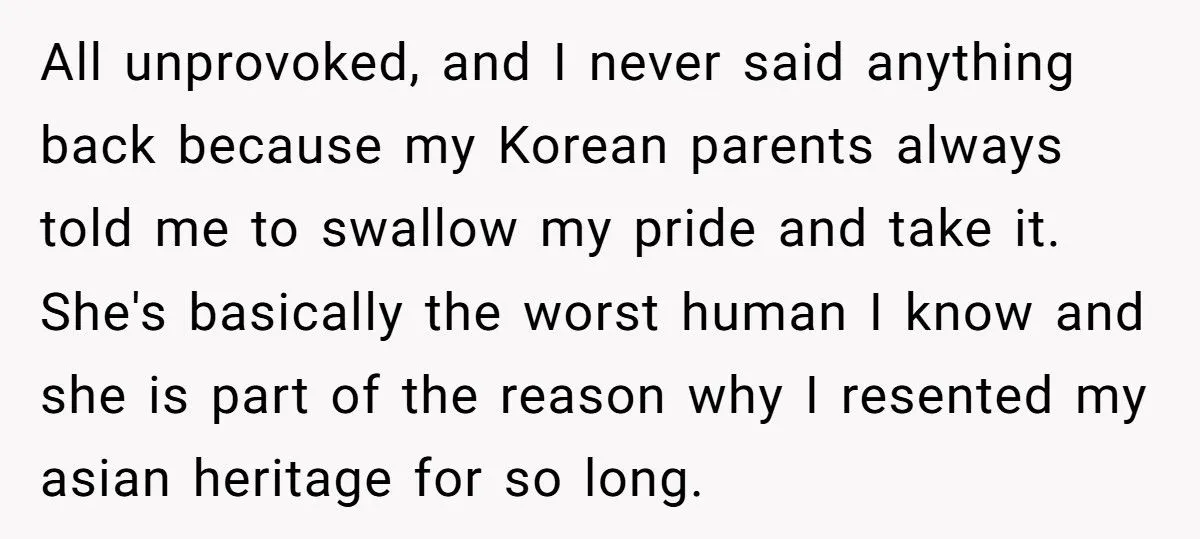 Woman Sends Savage DM To Former Bully After Seeing Her Copy The Racist Gesture She Once Used Generated by Aubtu.biz