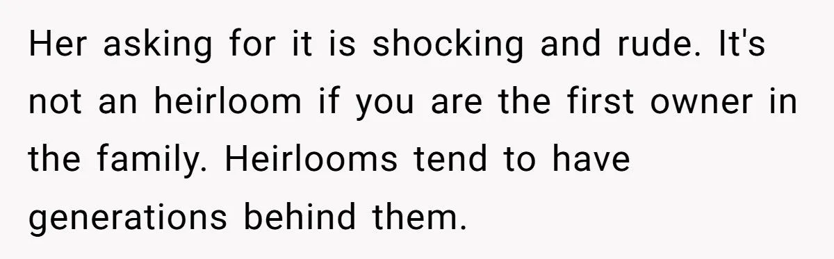 Heirloom Havoc: Was Refusing To Hand Over a Treasured Ring To Daughter-In-Law Justified Or Harsh?
