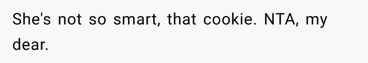 Heirloom Havoc: Was Refusing To Hand Over a Treasured Ring To Daughter-In-Law Justified Or Harsh?