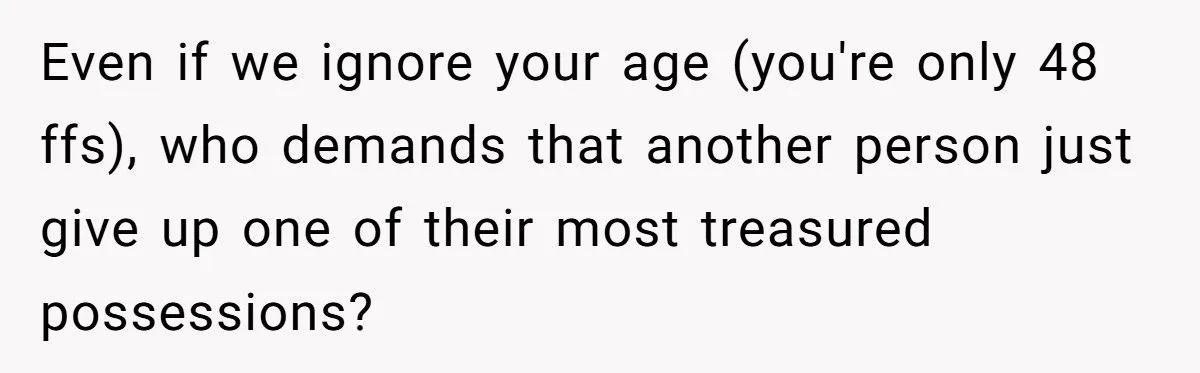 Heirloom Havoc: Was Refusing To Hand Over a Treasured Ring To Daughter-In-Law Justified Or Harsh?