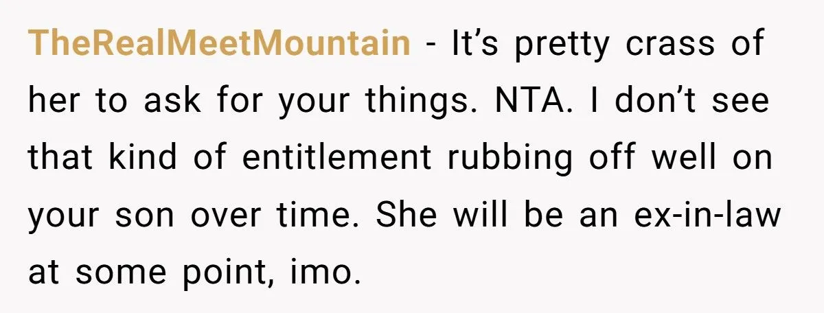 Heirloom Havoc: Was Refusing To Hand Over a Treasured Ring To Daughter-In-Law Justified Or Harsh?