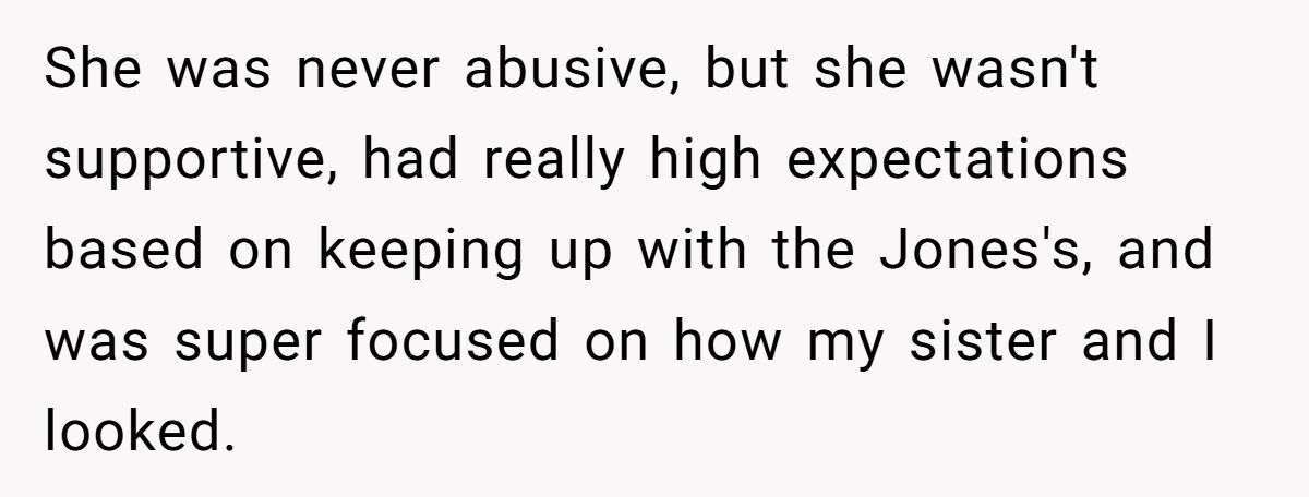 Family Feud: Redditor Calls Out SIL’s Hypocrisy Over Mom’s Invite Generated by Aubtu.biz