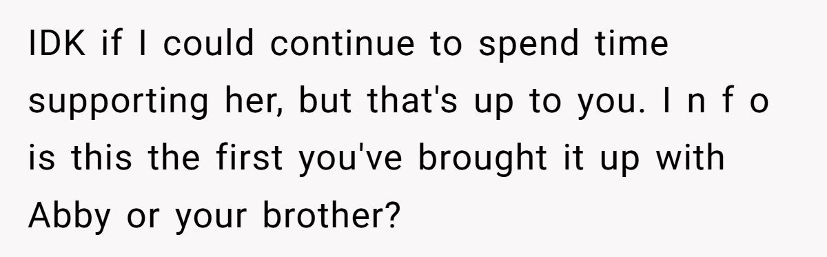 Family Feud: Redditor Calls Out SIL’s Hypocrisy Over Mom’s Invite Generated by Aubtu.biz