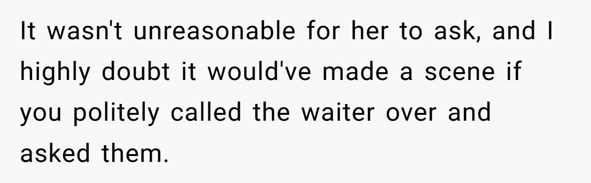 Menu Misstep: Redditor Faces Girlfriend’s Fury Over French Restaurant Tradition Generated by Aubtu.biz