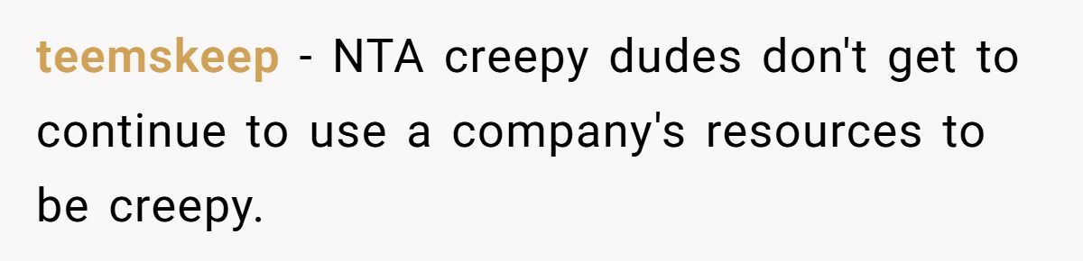 She Told a Restaurant About a Delivery Driver Who Wouldn’t Stop Texting Her - Now He’s Fired. Generated by Aubtu.biz