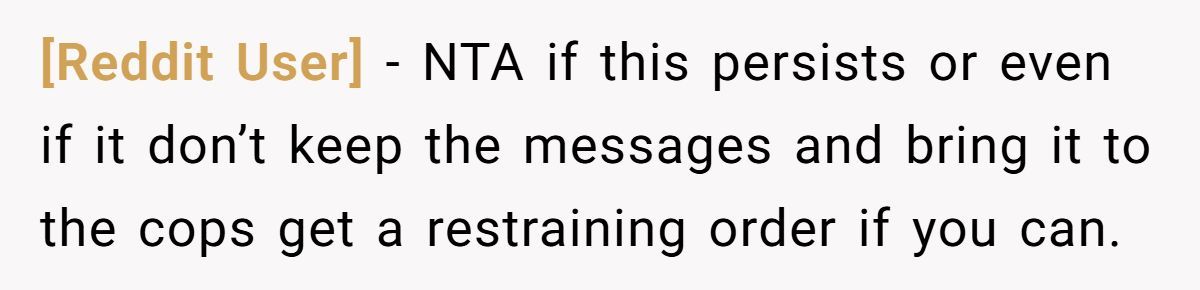 She Told a Restaurant About a Delivery Driver Who Wouldn’t Stop Texting Her - Now He’s Fired. Generated by Aubtu.biz