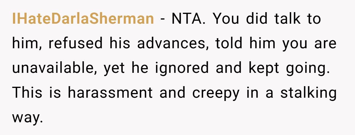 She Told a Restaurant About a Delivery Driver Who Wouldn’t Stop Texting Her - Now He’s Fired. Generated by Aubtu.biz