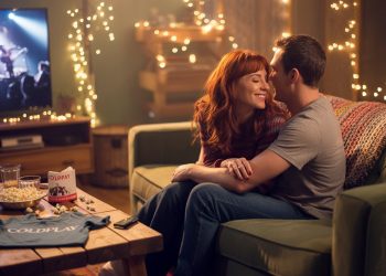 Man’s Plan To Surprise His Wife With A Coldplay Concert At Home: Heartwarming Or Heartbreaking? Man’s Plan To Surprise His Wife With A Coldplay Concert At Home: Heartwarming Or Heartbreaking?