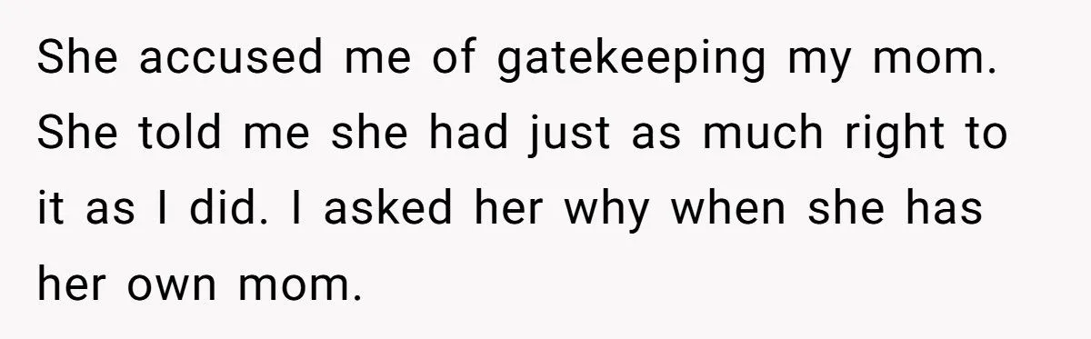 A Bride Accuses Half Sister of ‘Gatekeeping Late Mom’s Love’ Over Necklace