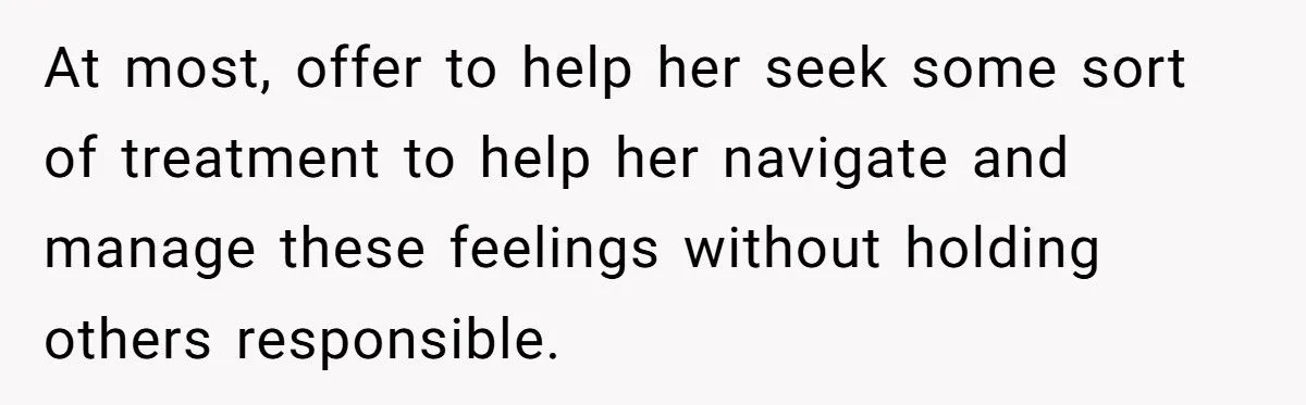 A Bride Accuses Half Sister of ‘Gatekeeping Late Mom’s Love’ Over Necklace