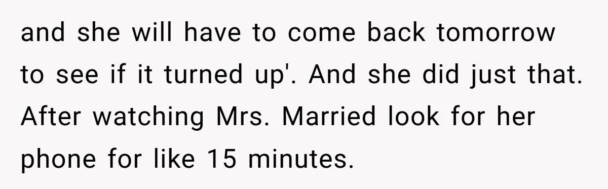 Man Asked Politely For Barstool, Woman Assumes He’s Flirting, His Comeback Left Her Red-Faced Generated by Aubtu.biz
