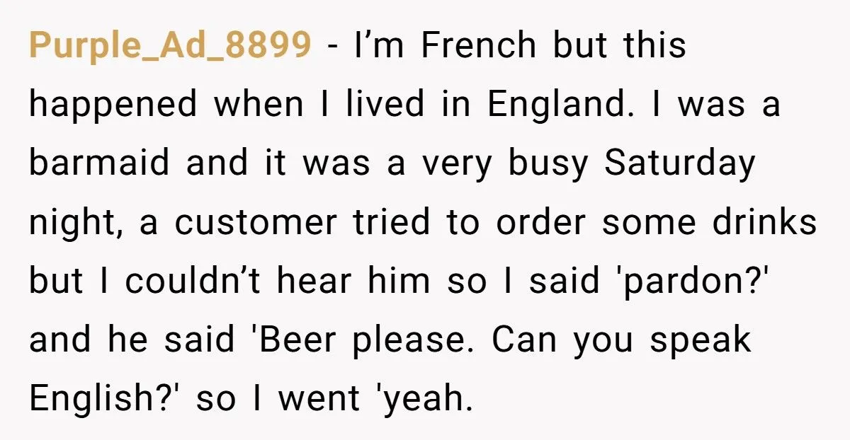 Man Asked Politely For Barstool, Woman Assumes He’s Flirting, His Comeback Left Her Red-Faced Generated by Aubtu.biz