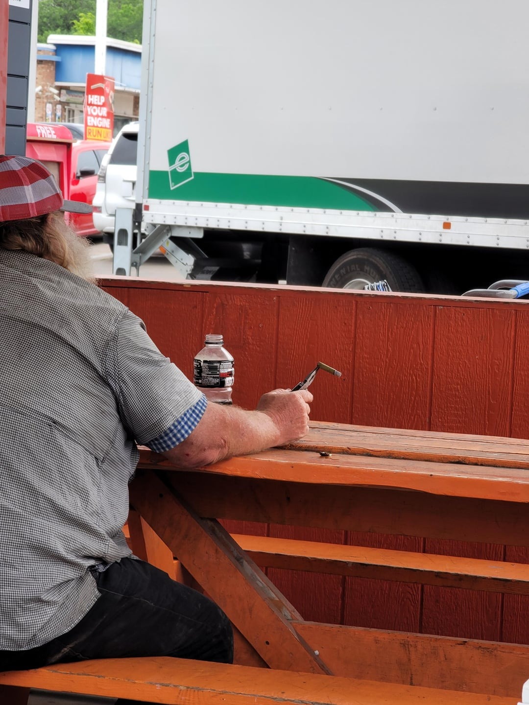 40 Funny And Weird Photos That’ll Make You Say “What Did I Just See?”