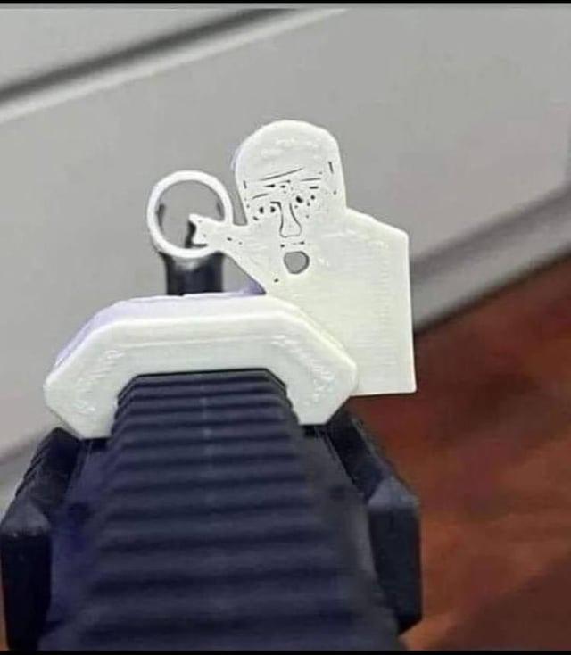 40 Funny And Weird Photos That’ll Make You Say “What Did I Just See?”