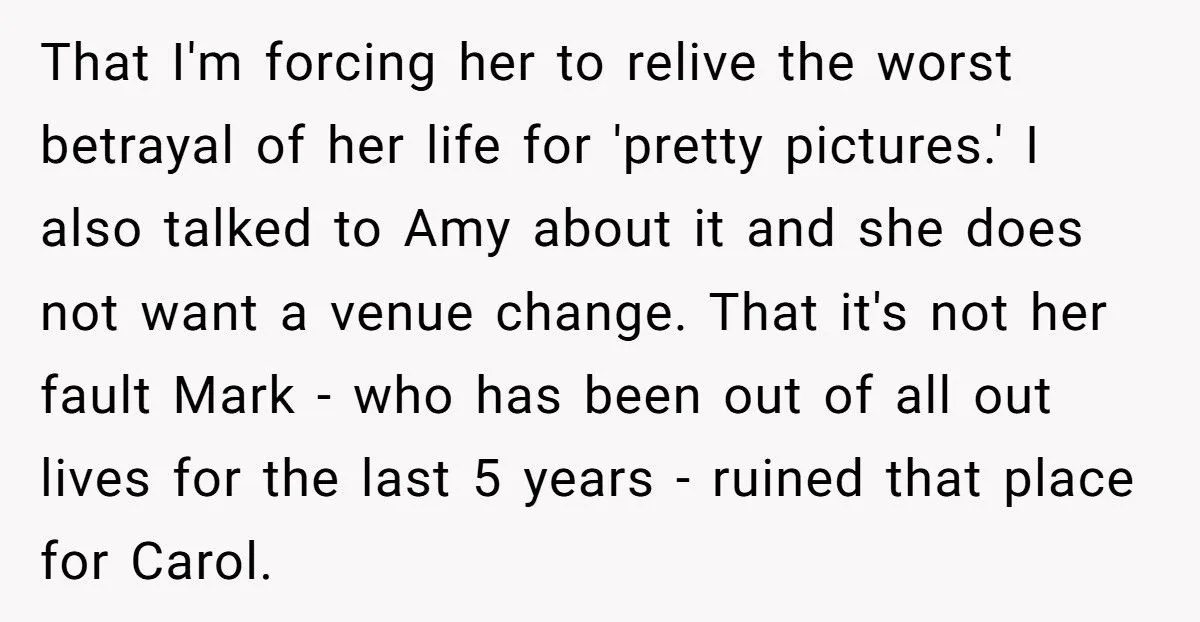 Bride Refuses To Give Up $20K Wedding Venue Even Though Aunt’s Cheating Ex Proposed There