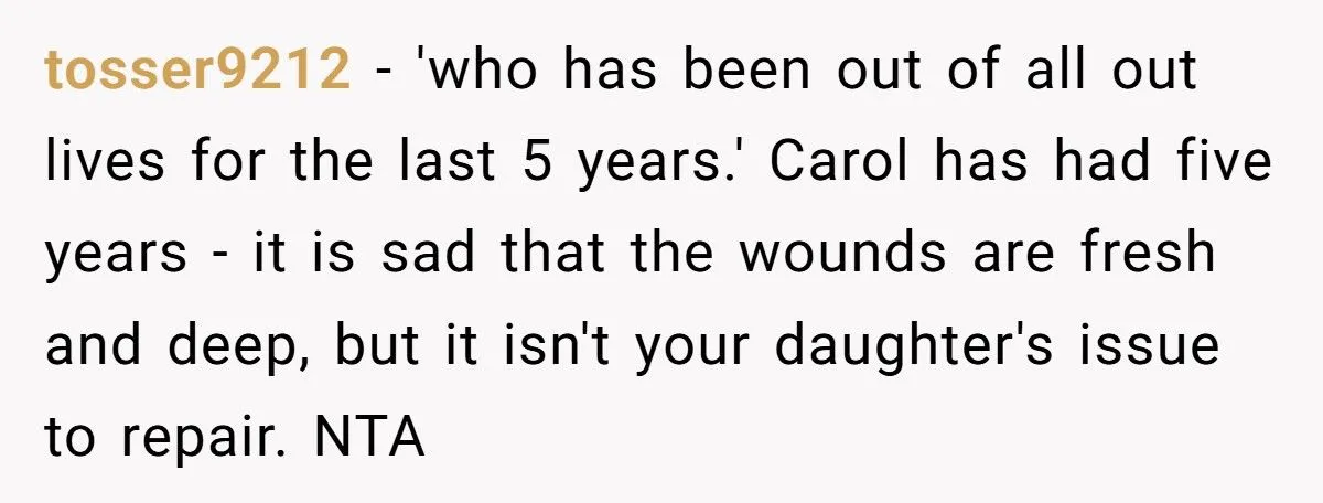 Bride Refuses To Give Up $20K Wedding Venue Even Though Aunt’s Cheating Ex Proposed There