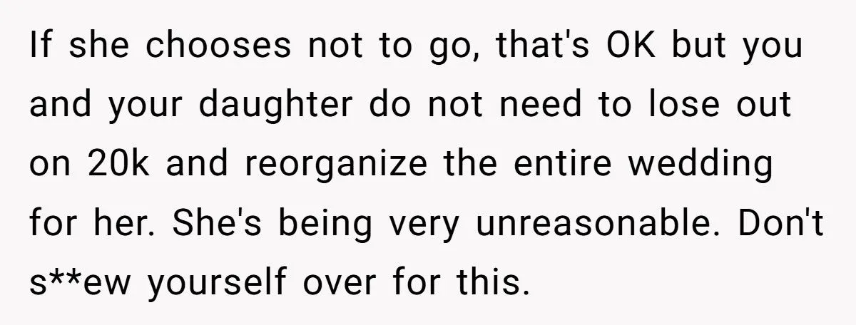 Bride Refuses To Give Up $20K Wedding Venue Even Though Aunt’s Cheating Ex Proposed There
