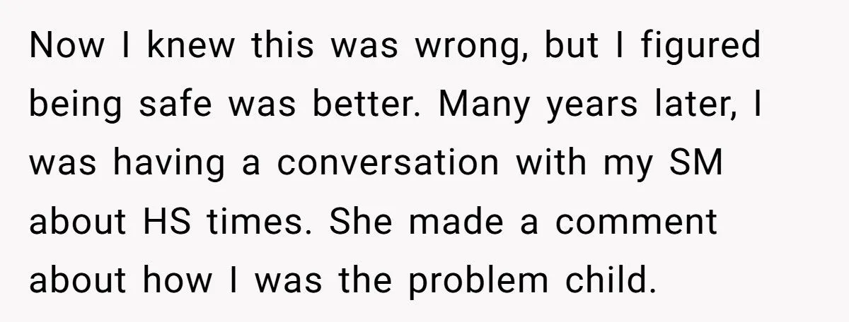 Parents Accuse Wrong Daughter For Years, Turns Out Their Favorite Is The Troublemaker Parents Accuse Wrong Daughter For Years, Turns Out Their Favorite Is The Troublemaker