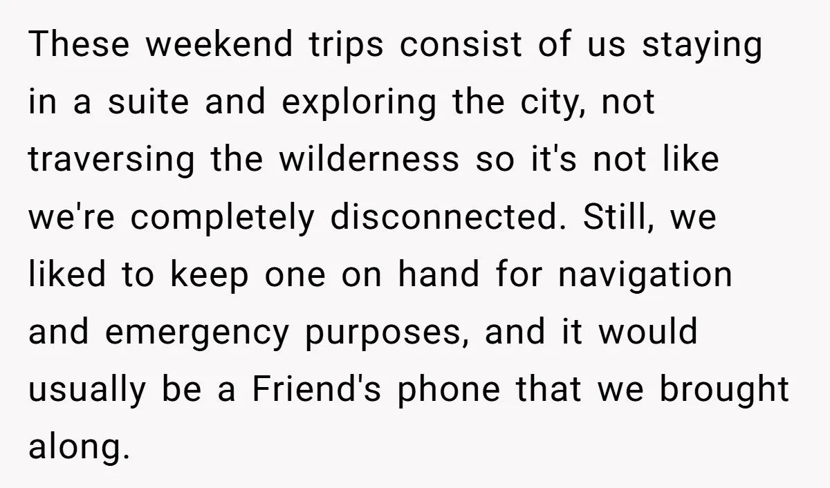 Man Ignored Wife’s Calls During Annual Phone-Free Trip, Later Finds Out It Was A Real Emergency