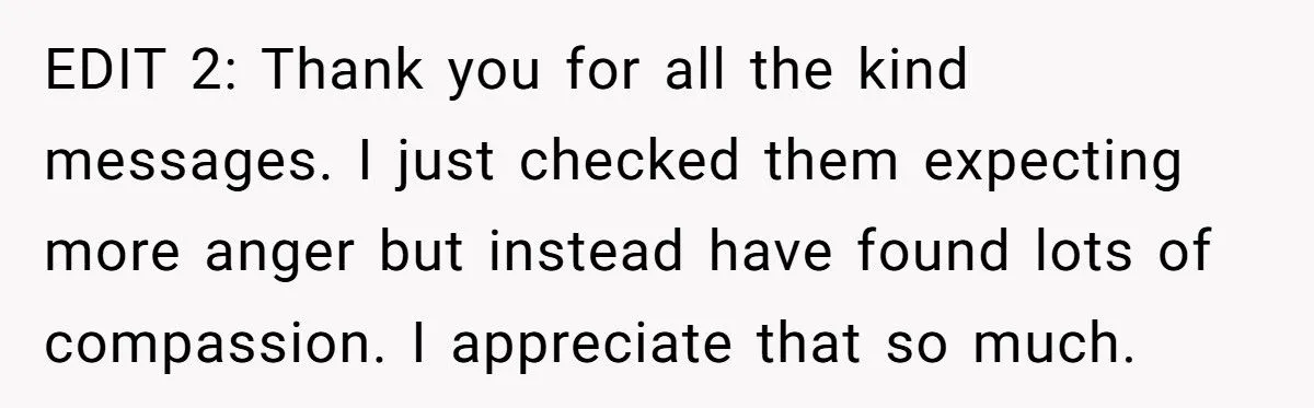 Man Ignored Wife’s Calls During Annual Phone-Free Trip, Later Finds Out It Was A Real Emergency