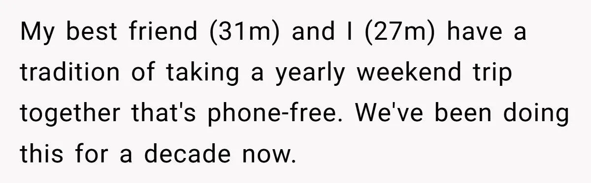 Man Ignored Wife’s Calls During Annual Phone-Free Trip, Later Finds Out It Was A Real Emergency