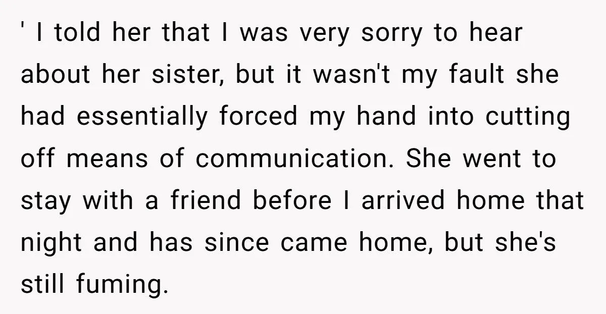 Man Ignored Wife’s Calls During Annual Phone-Free Trip, Later Finds Out It Was A Real Emergency