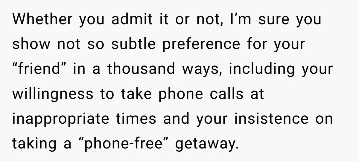 Man Ignored Wife’s Calls During Annual Phone-Free Trip, Later Finds Out It Was A Real Emergency