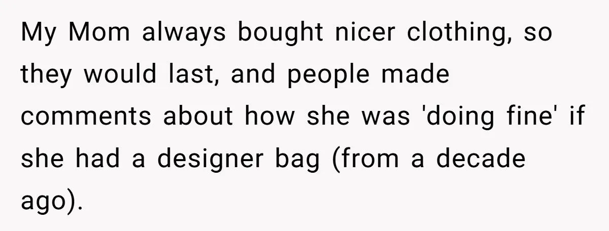 Cashier Shames Broke Customer For Not Donating, Gets Yelled At Over “Nike Shoes” Comment