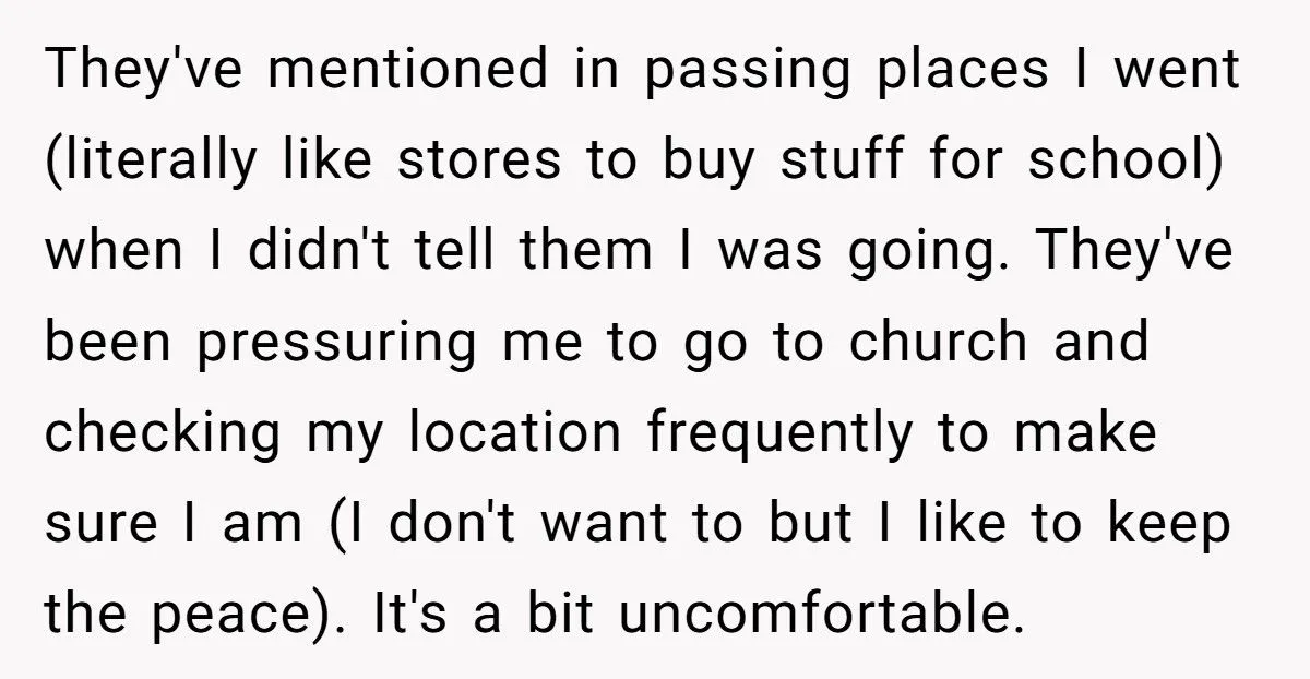 College Freshman Threatens To Turn Off Life360 After Parents Track Every Move